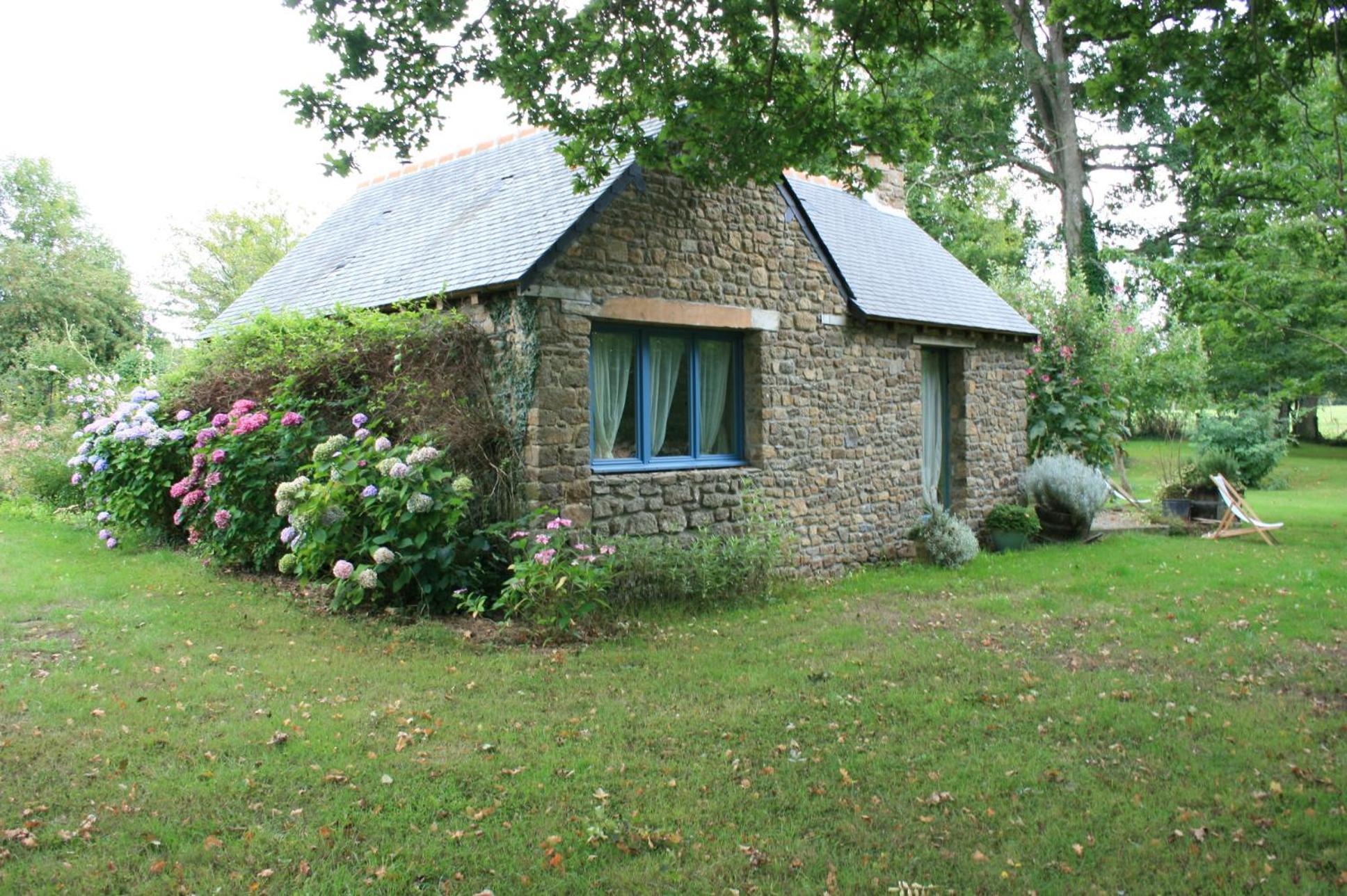 Au Pont Ricoul Bed & Breakfast Saint-Pierre-de-Plesguen Eksteriør bilde