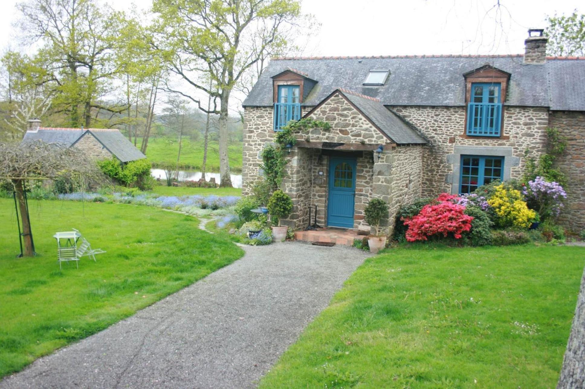 Au Pont Ricoul Bed & Breakfast Saint-Pierre-de-Plesguen Eksteriør bilde