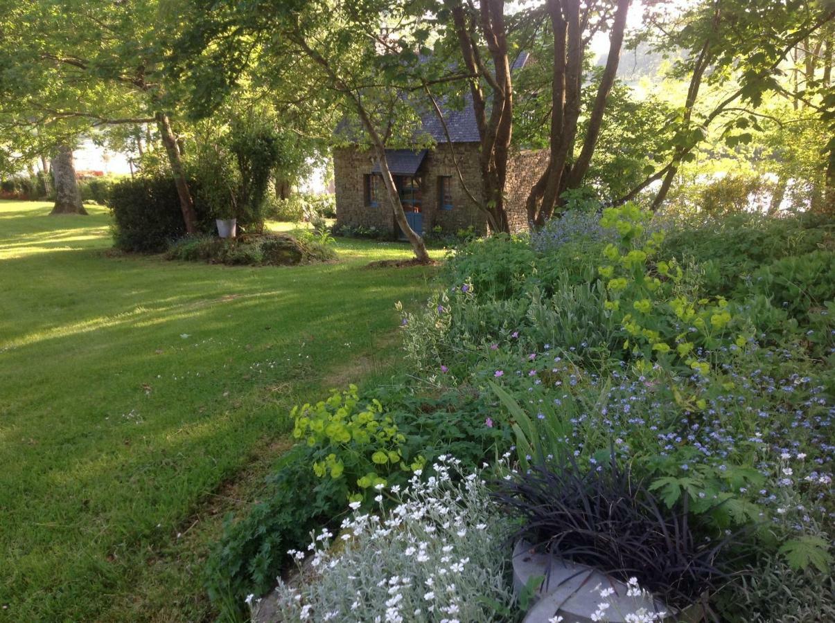 Au Pont Ricoul Bed & Breakfast Saint-Pierre-de-Plesguen Eksteriør bilde