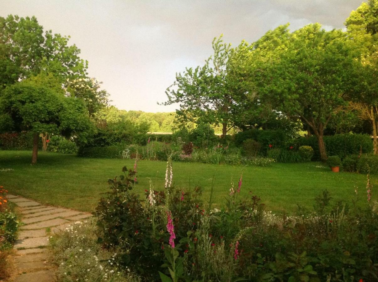 Au Pont Ricoul Bed & Breakfast Saint-Pierre-de-Plesguen Eksteriør bilde